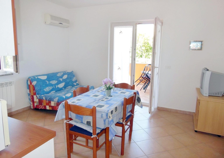 3, Apartment near the beach with garden, Umag