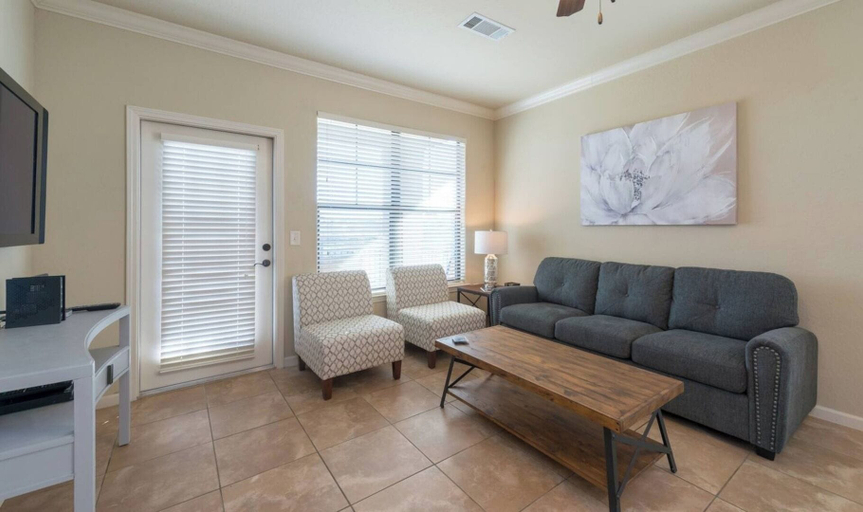 Others 5, Bright 3BR Resort Condo Near Disney + Pools, Polk
