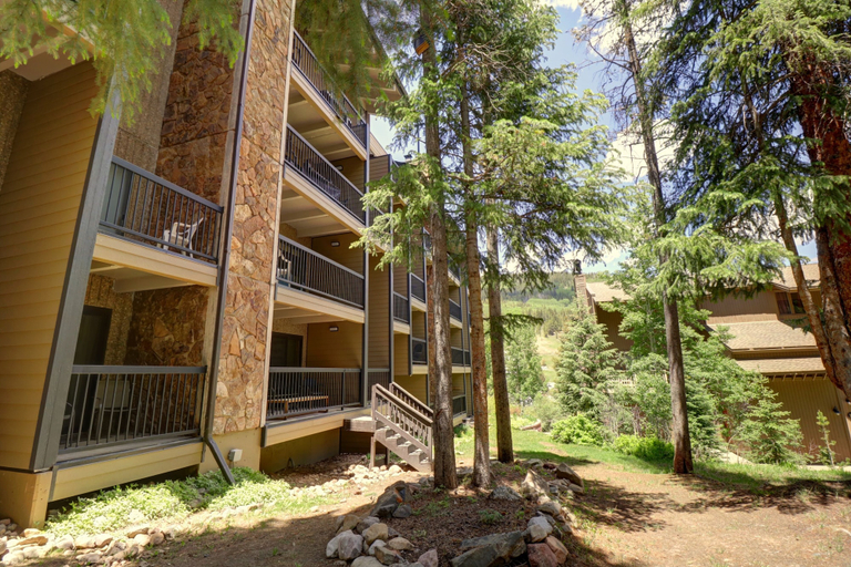 Exterior 4, CM447H Hotel Room 1Br 1 Ba, Summit