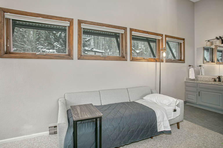 Bedroom 3, H1 Meadow Creek Condominiums 3 Bedroom Condo, Eagle
