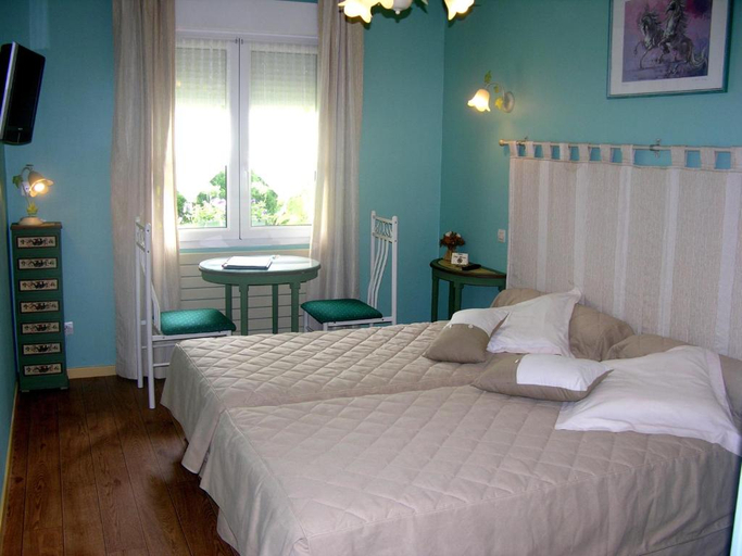 Room 2, Logis Hotel Les Norias, Hérault