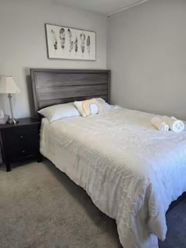 Room 5, Spacious Edmonton Family Rental, Division No. 11