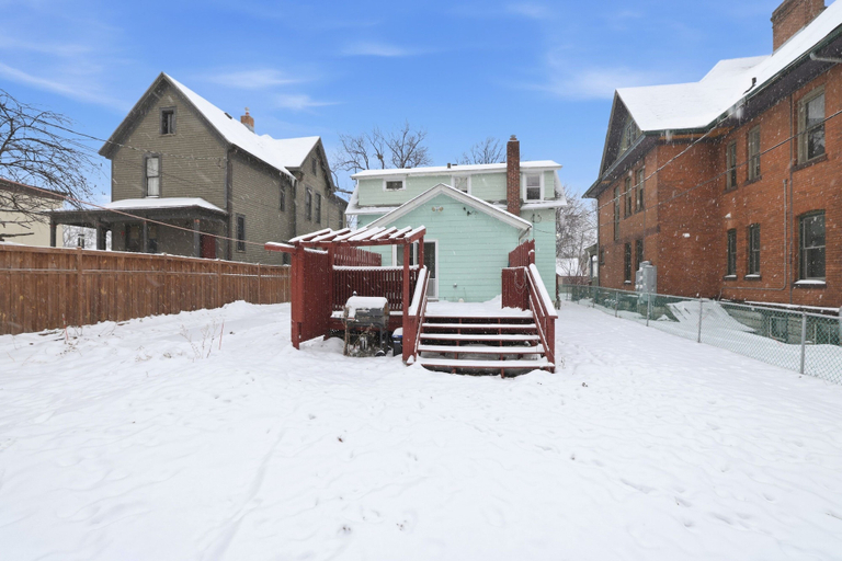 Exterior 2, The Mint Manor Cozy 4BR Near Downtown St Paul, Ramsey