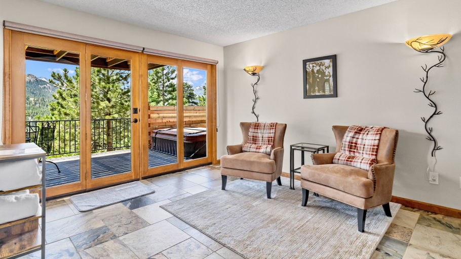 Interior 2, Alpenglow Vacation Home At Windcliff 4 Bedroom Home by RedAwning, Larimer