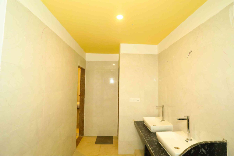 Bathroom, Hotel Hill view by Heritage inn Udaipur, Udaipur
