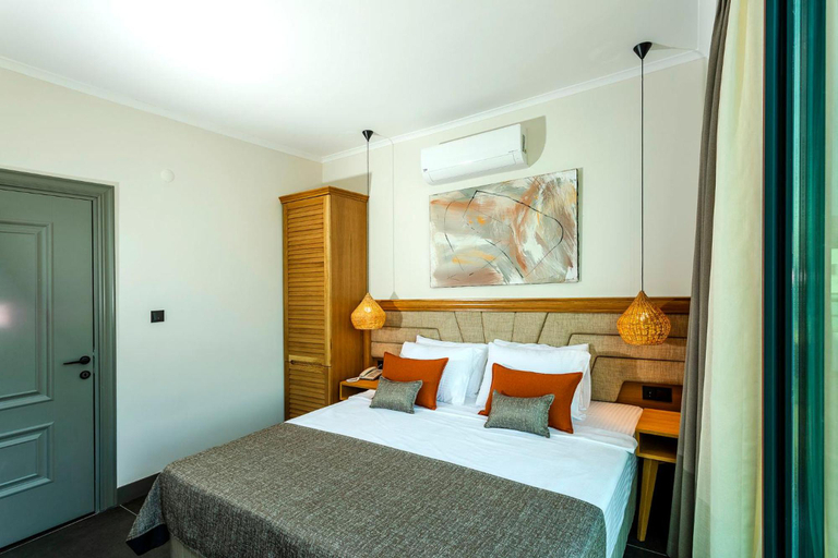 Bedroom 2, Yalipark Beach Hotel, Bodrum