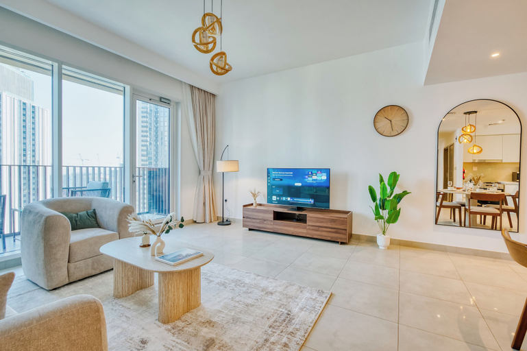 Living room 5, PVH - Serene Central 2BR - Creek Horizon, Dubai