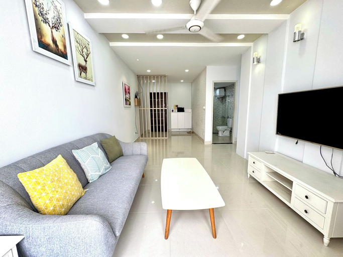 Living area 4, Sky Garden 3 Apartment by Diamond Suite, District 3