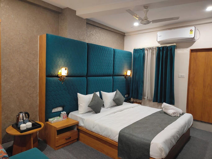 Room 4, Hotel The Muffet, Indore