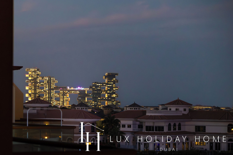 View from property 5, LUX The Palm View Studio, Dubai