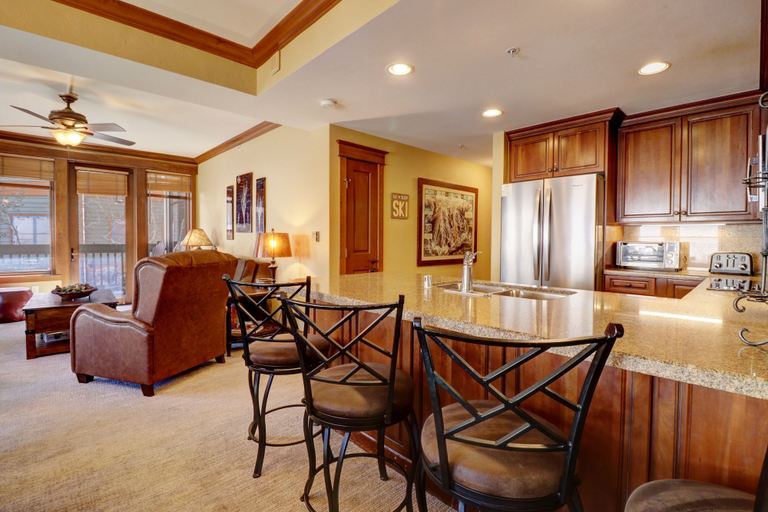 Interior 5, Mc204 Mill Club 3 Bedroom Condo, Summit