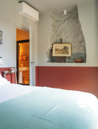 Room 2, Domaine de Richebourg, Yvelines