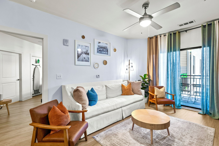 Living area 3, Luxury in the skies, Atlanta