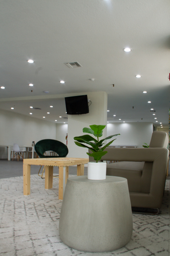 Public Area 3, Oneway Savannah, Chatham