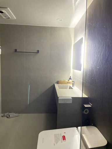 Bathroom 5, Hanok Hyeyum, Jeonju
