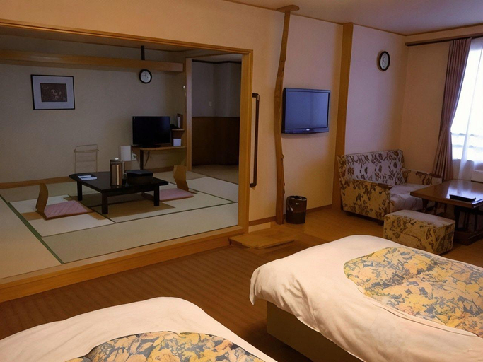 Bedroom 2, Kirishima Onsen Ryokojin Sanso, Kirishima