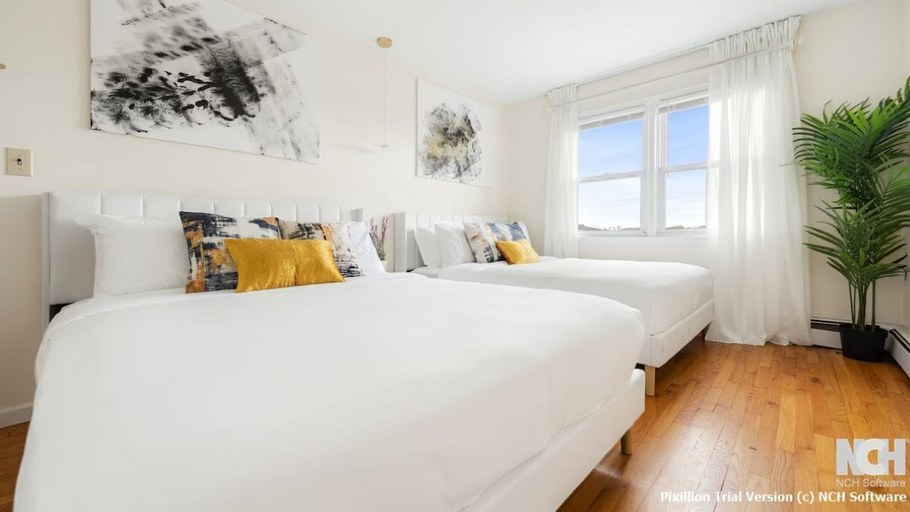 Room 3, Prime Luxe 3-BR NYC - Free Parking, Westchester