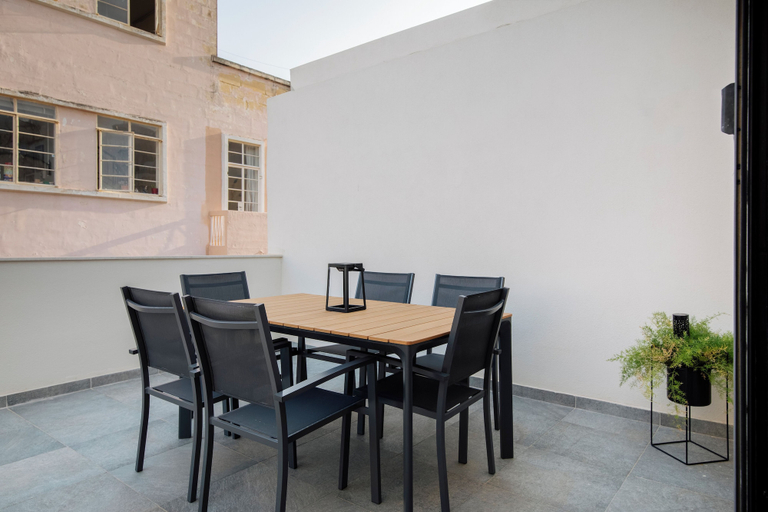 Terrace/patio 3, Sliema Seaside Penthouse with Terrace