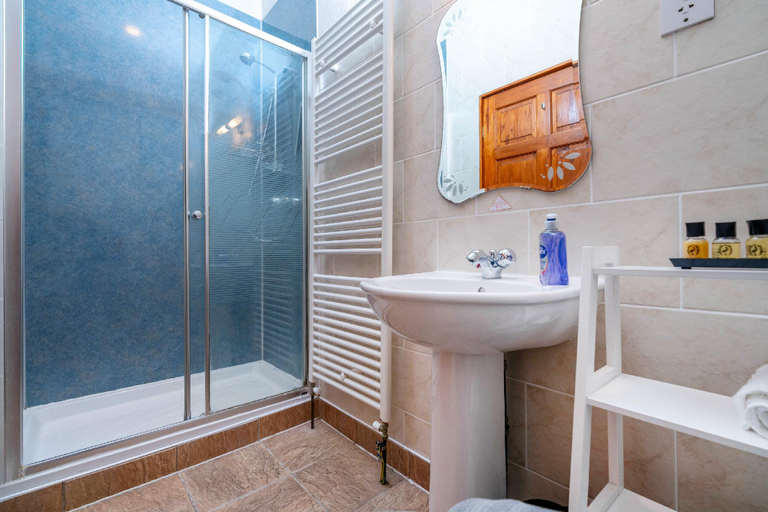 Bathroom 2, West View, Lincolnshire