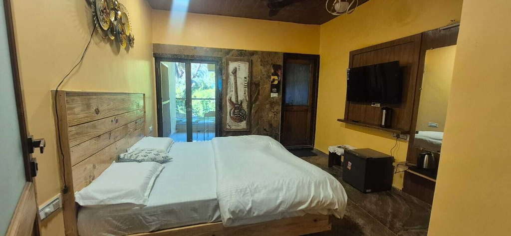 Room 4, Ashok villa, Sirohi