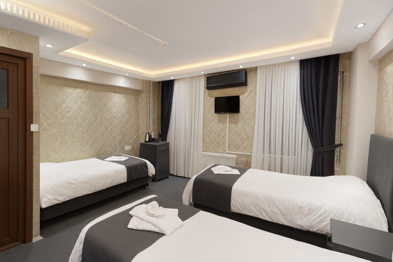 Room 5, Grand Sezgin Hotel, Fatih