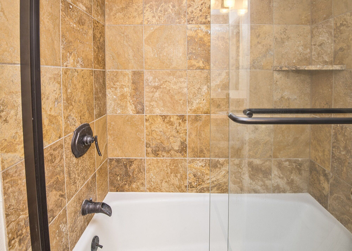 Bathroom 4, H1 Meadow Creek Condominiums 3 Bedroom Condo, Eagle