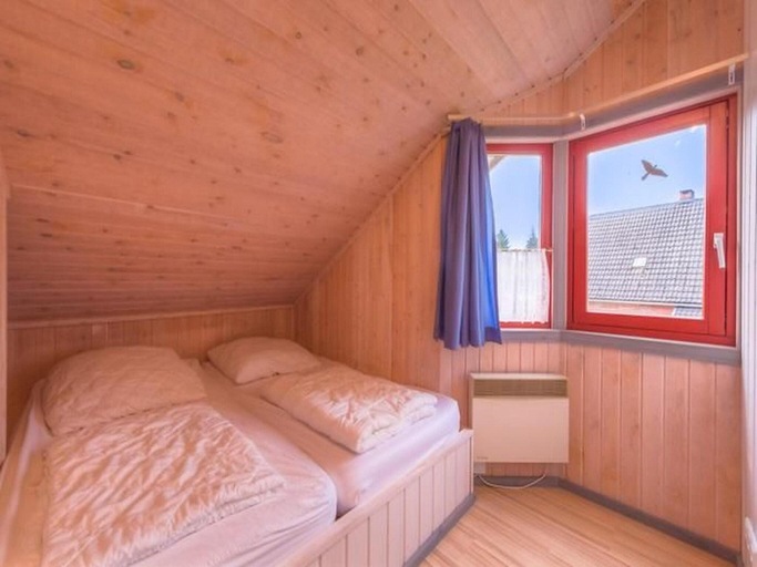 Bedroom 2, Ferienhaus mit Sauna im Ferienpark Mirow, Mecklenburgische Seenplatte