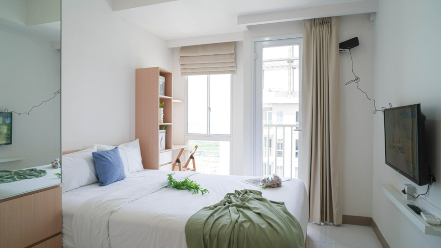 Bedroom 5, Compact and Cozy Studio at Apartment Tokyo Riverside PIK 2 by Travelio, Tangerang