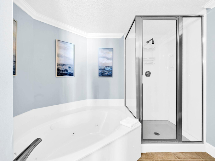 Bathroom 5, Majestic Beach Towers 1-1701, Bay