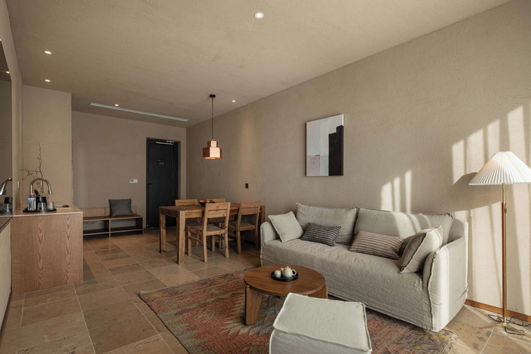 Room 2, LOSTVILLA Hohhot Yellow River Canyon, Hohhot