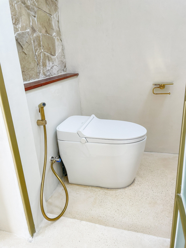 Bathroom 2, Staycationku Premium Jogja Villas, Sleman
