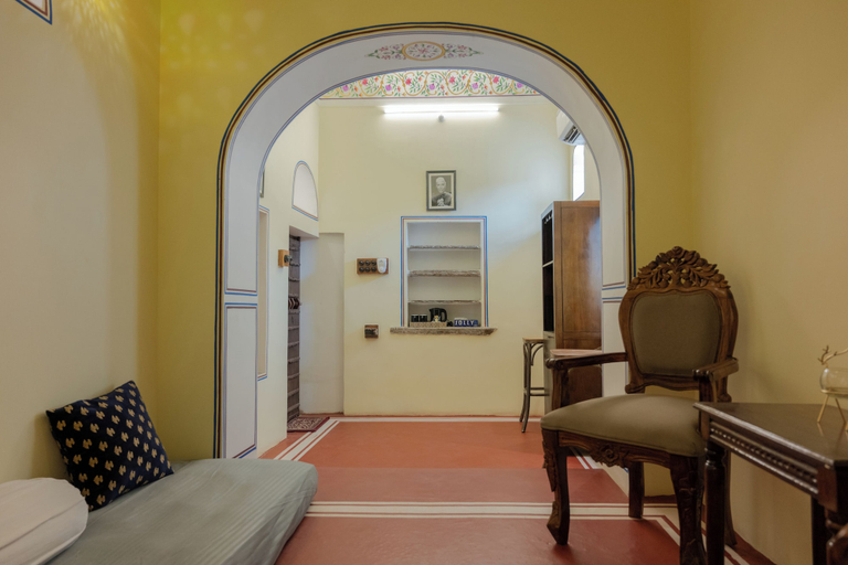 Living area, Jeevan Haveli Heritage Hotel And Museum, Jhunjhunun