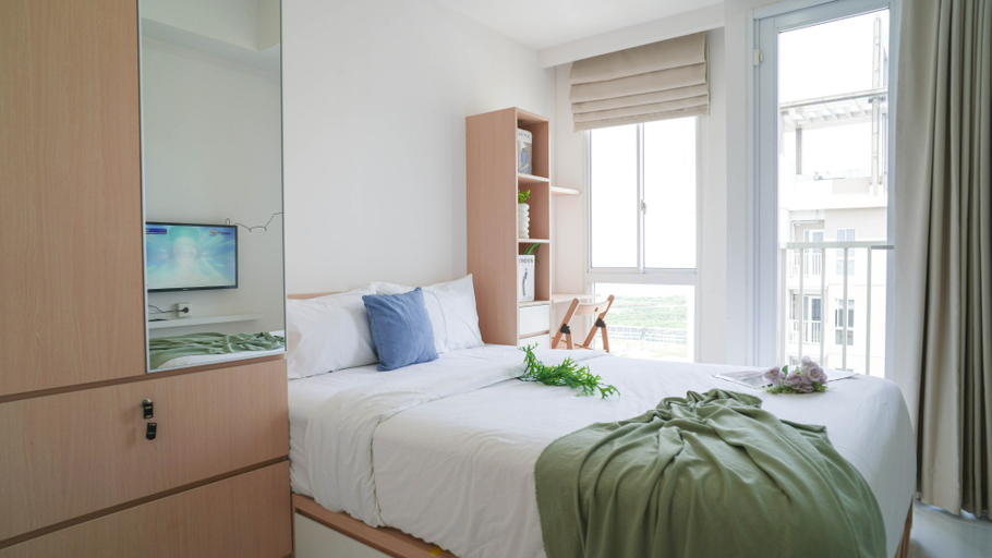 Bedroom 4, Compact and Cozy Studio at Apartment Tokyo Riverside PIK 2 by Travelio, Tangerang
