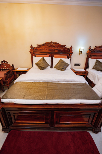 Room 5, Hotel Shringar Mahal, Mathura