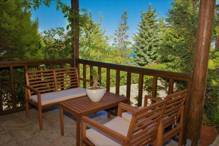 Others 5, Villa Rodea, Crete