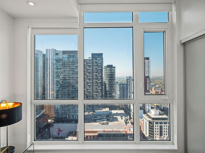 Room 4, The Kingsmont Suites, Toronto