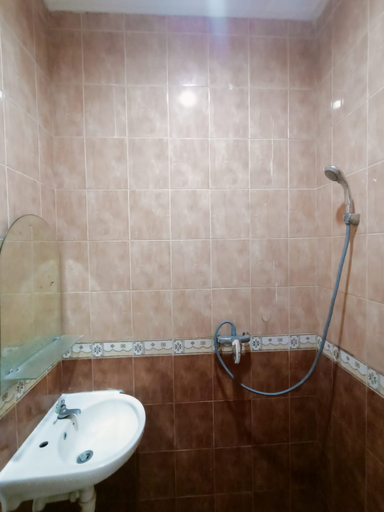 Bathroom 5, Ketapang Residence Hotel, West Jakarta
