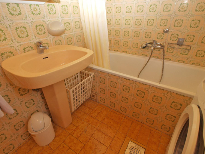 Bathroom 3, Apartment 1142, Fažana