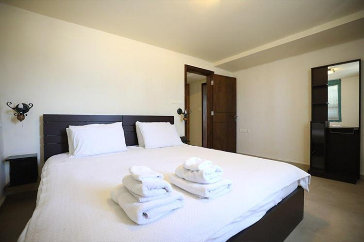 Bedroom 2, Deir Al Oumara Hotel, Chouf