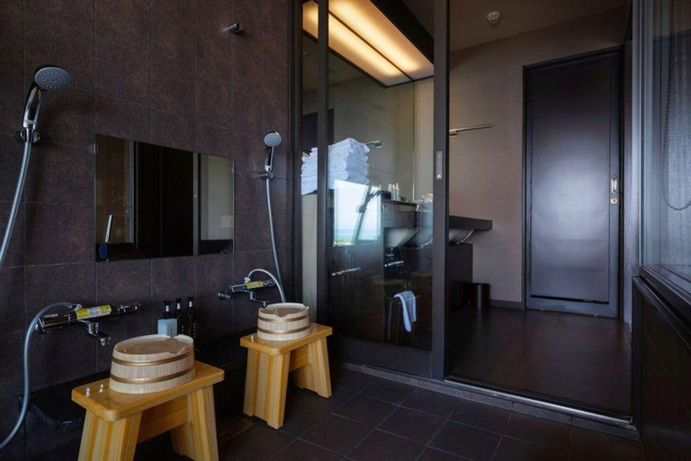 Bathroom 4, Hana no Onsen Hotel Ginsyo, Ibusuki