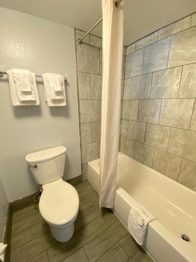 Bathroom 4, Quarters Inn & Suites, Davidson