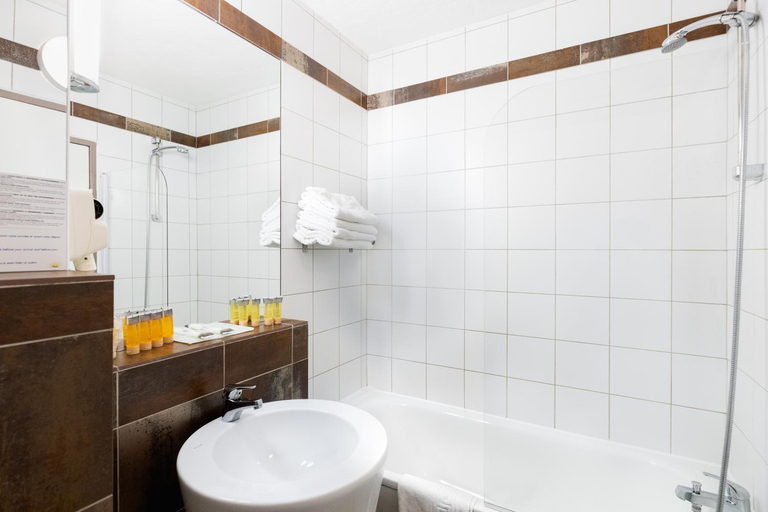 Bathroom 4, SOWELL Family Les Bergers, Alpes-de-Haute-Provence