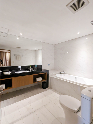 Bathroom 5, Astanaraya Suites Hotel, Jakarta Selatan