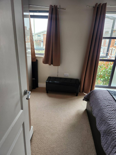 Bedroom 3, 2 Bedroom Modern House, Leicester