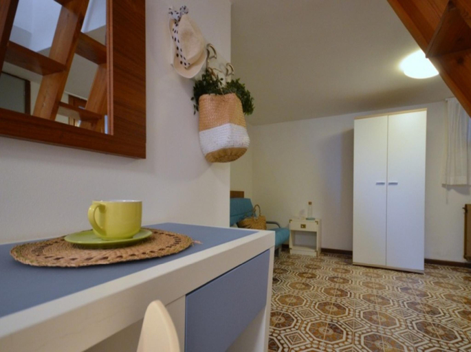 Others 5, Enjoy your holiday in a wonderful apartment with pool and solarium, Venezia
