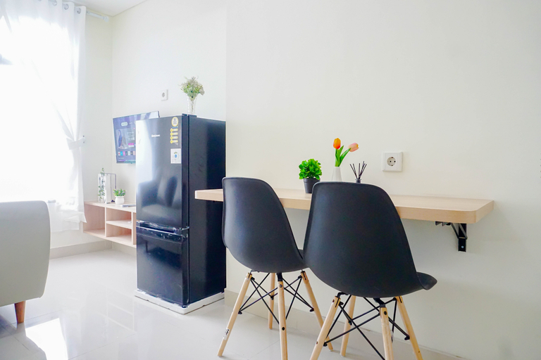 Others 4, Comfy and Bright 2BR at Pollux Chadstone Apartment By Travelio, Cikarang