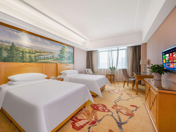 Bedroom 3, Vienna Hotel Shenzhen Bantian Huawei Metro Station, Shenzhen