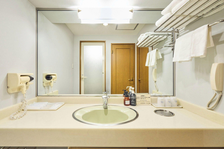 Bathroom 3, Shibushiwan Daikoku Resort Hotel, Shibushi