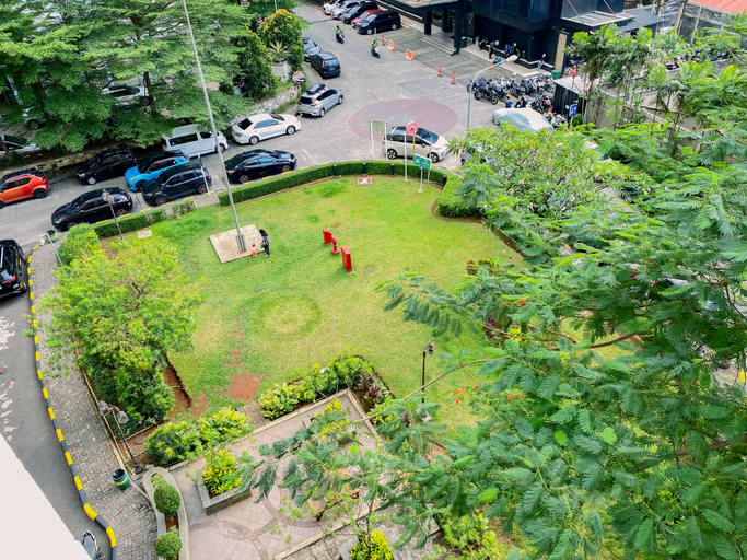 Exterior 2, Compact White Tone 2BR at Pakubuwono Terrace Apartment By Travelio, Jakarta Selatan
