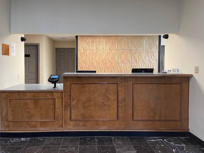 Public Area 2, Econo Lodge Inn & Suites Sweetwater I-20, Nolan